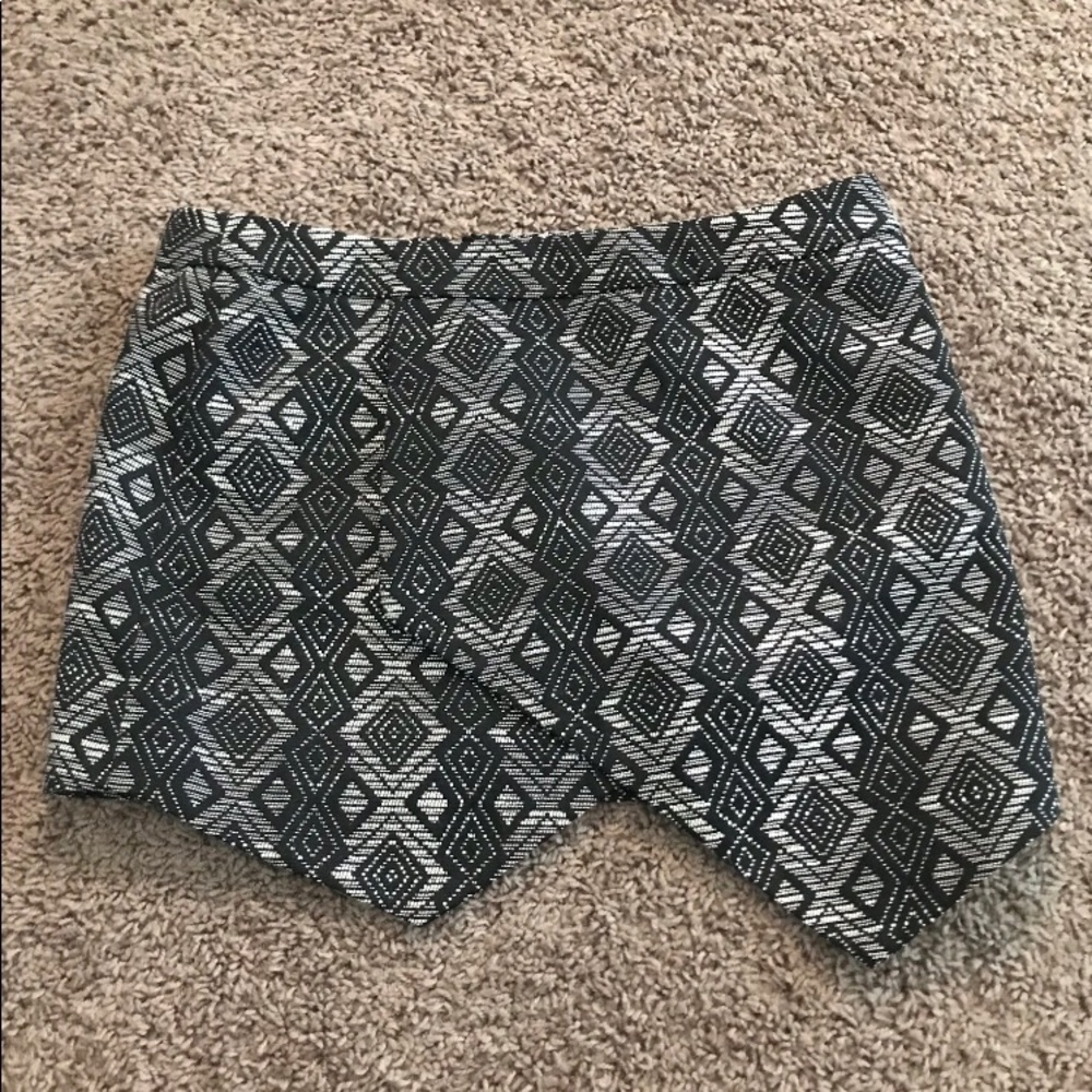 Asymmetrical skirt